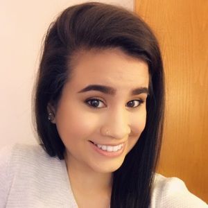 Meet your Posher, Alicia